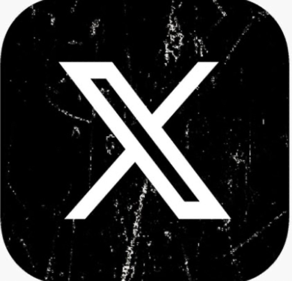 X_love47's tweet photo. Elon musk Changed Liked button ❤️ to 🖤 in Apple Event 
#AppleEvent    #Apple #BrandedFeatures       #Iphone15 #iPhone15Pro #PAKvsSL #PAKvSL #INDvsPAK #AsiaCup2023 https://t.co/x0v53cEcTL