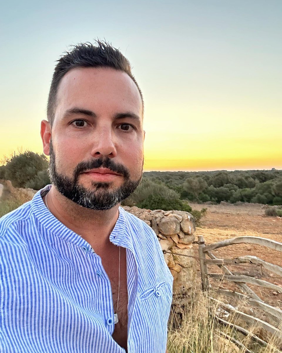 benbrooksny's tweet image. Doing my best to hold onto these vibes ✨ post vacay. 🇪🇸#latergram #FarewellInAVineyard #Menorca