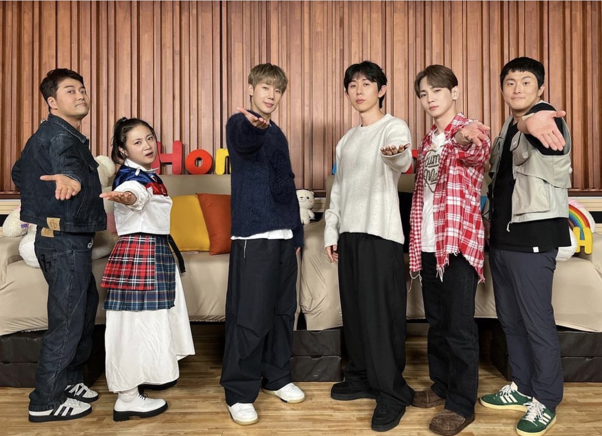 성규 나혼자산다 단체사진!!!!!!!!!!