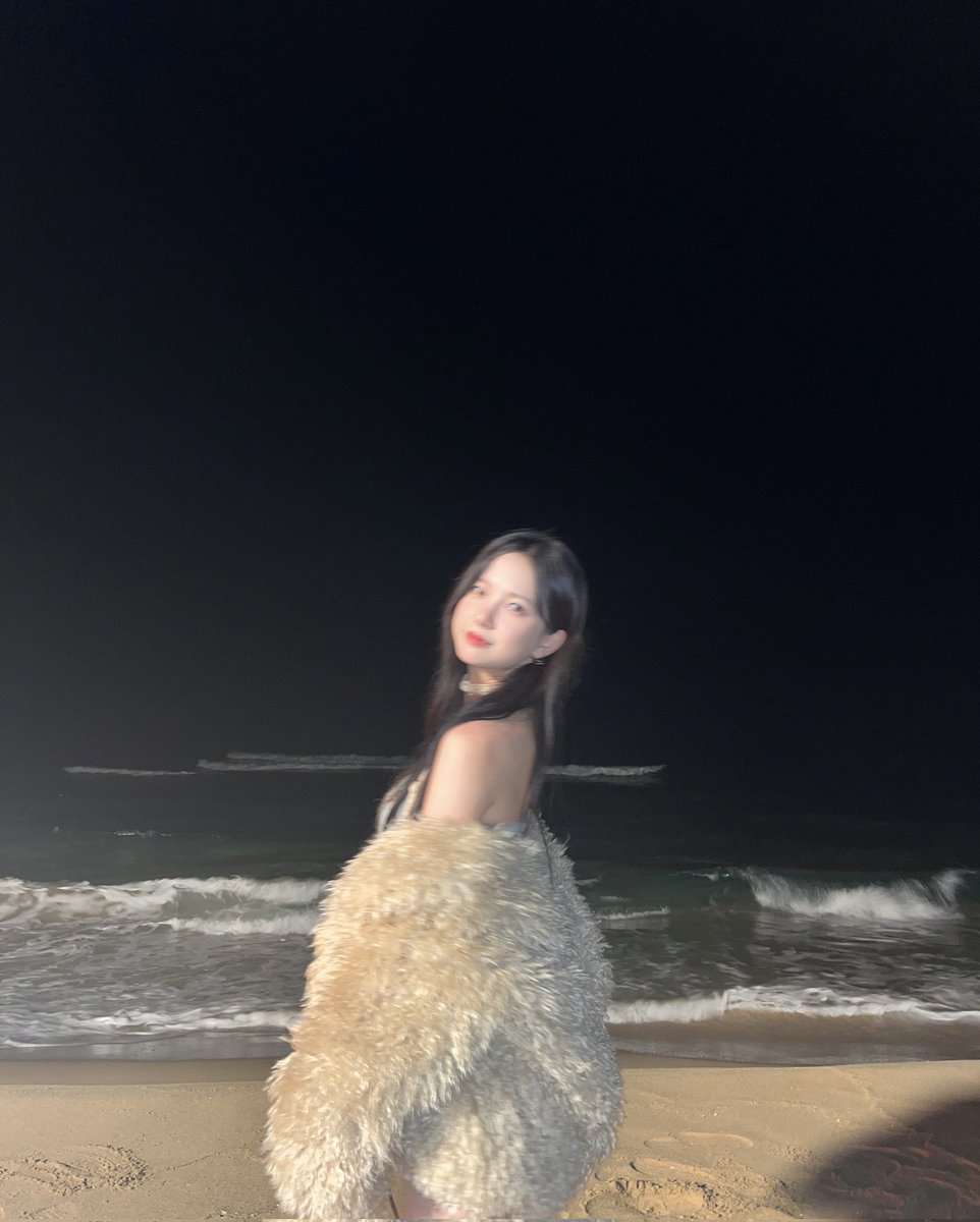 official_kep1er's tweet photo. 🌊

#최유진 #YUJIN 
#Kep1er #케플러 https://t.co/uv9nWUZ9dw