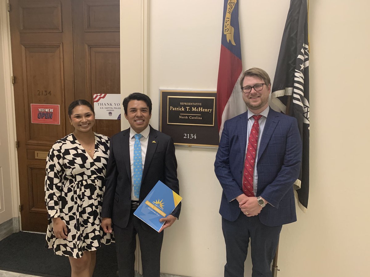 LIBRENC's tweet photo. Meeting with the offices of @virginiafoxx, @PatrickMcHenry, and @KathyManningNC during @LIBREinitiative’s #CapitalConnection conference was truly valuable. We had a chance to discuss the pressing concerns impacting the Hispanic community in NC. #BeLIBRE https://t.co/ygDGlsk1rg