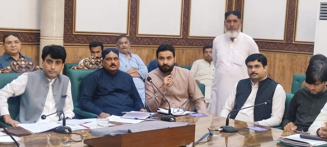 NSCorporation3's tweet photo. جشنِ عید میلاد النبی صلی اللہ علیہ وسلم کے حوالے سے ڈپٹی کمشنر شہیدبینظیرآباد زاہد حسین رند کی صدارت میں اہم اجلاس منعقد ہوا
جس میں میئر قاضی محمد رشید بھٹی صاحب ڈپٹی میئر چوہدری مبشر آرائیں ایس پی حیدر رضا تمام اداروں کے افسران و علماء  اور مزہبی تنظیموں سے معززین نے شرکت کی. https://t.co/X4S76AeIvr