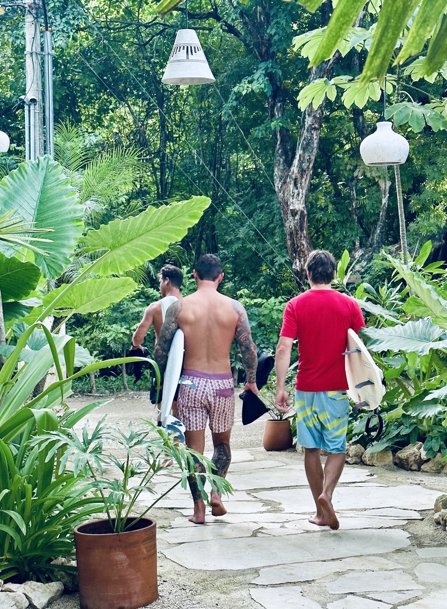 SchroederGnar's tweet photo. "🏄‍♂️🧘‍♀️ Embracing Rest &amp; Renewal 🌴☀️
For years, I struggled with vacation guilt, fearing my absence would stall my business. But recently, a 5-day surf &amp; yoga retreat in Costa Rica changed everything.
My tank is full spiritually, mentally, physically, and emotionally. 🙏 https://t.co/GOQRs1r5xk