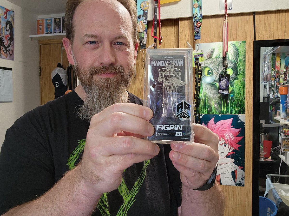 living_a_conun's tweet image. And Box Game win number 2. FigPin Darktrooper, AP! So shiny! @CSSully #BoxGame