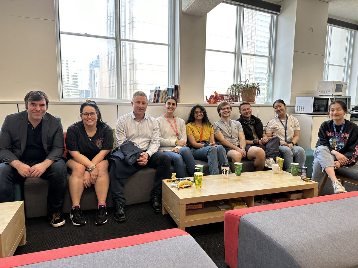 staceykeenan_'s tweet photo. Thank you to the APSS for organising our Department “R U OK?” morning tea 🧁

Great to see our staff and students sharing their stories 🫶🏻💛

@MattWattUnimelb @UniMelbMDHS @UoMNeuroscience @TheFlorey @sbsemcra @UniMelbCMR https://t.co/tzIuaJ7JRH