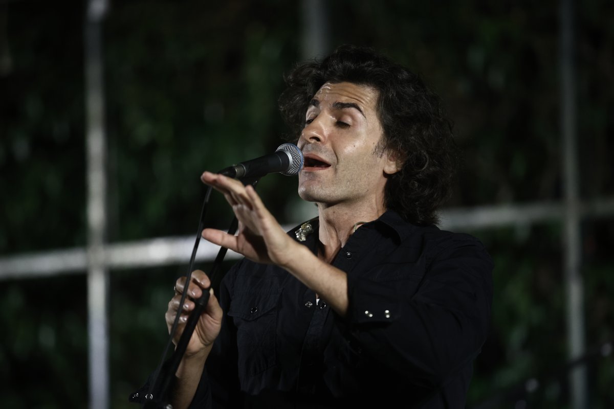 OpanAthens's tweet photo. #Festival_kolonou | Στιγμιότυπα από την λαϊκή συναυλία με την Ανεξάρτητη Λαϊκή Ορχήστρα «Μίκης Θεοδωράκης» που πραγματοποιήθηκε στο Θέατρο Κολωνού. Ένα αφιέρωμα στα πιο αγαπημένα λαϊκά και λυρικά τραγούδια του συνθέτη.
Πολιτισμός για Όλους
#Opanda #CityofAthens #CultureIsAthens https://t.co/iV7vFipY4X