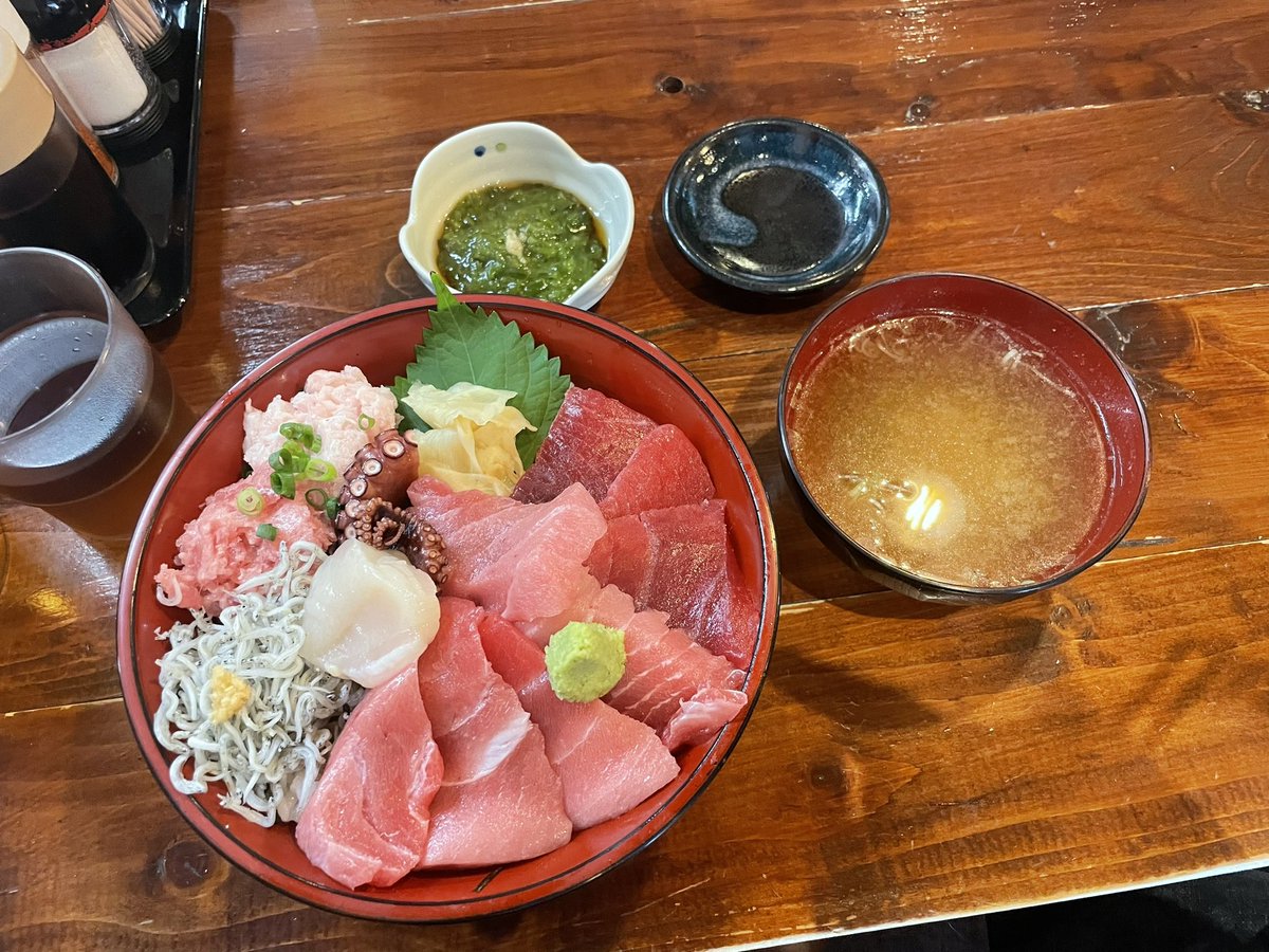 hiroZ650tani's tweet photo. や��ぱマグロ🐟だよねぇ🤣
美味しゅうございました😋
@ABC12359786172
@JIN_ZRX
#CLASSICGATE https://t.co/I3m7btbkXV