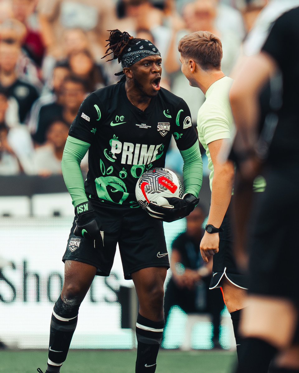 nikefootball's tweet photo. Mad Ready to Make a Difference 🙌

@Sidemen have gone from gaming in their bedrooms to breaking stadium attendance records - changing the charity game with their match against the YouTube Allstars.

#NikeFC #Sidemen   🧵⤵️ https://t.co/XryoKDEEaa