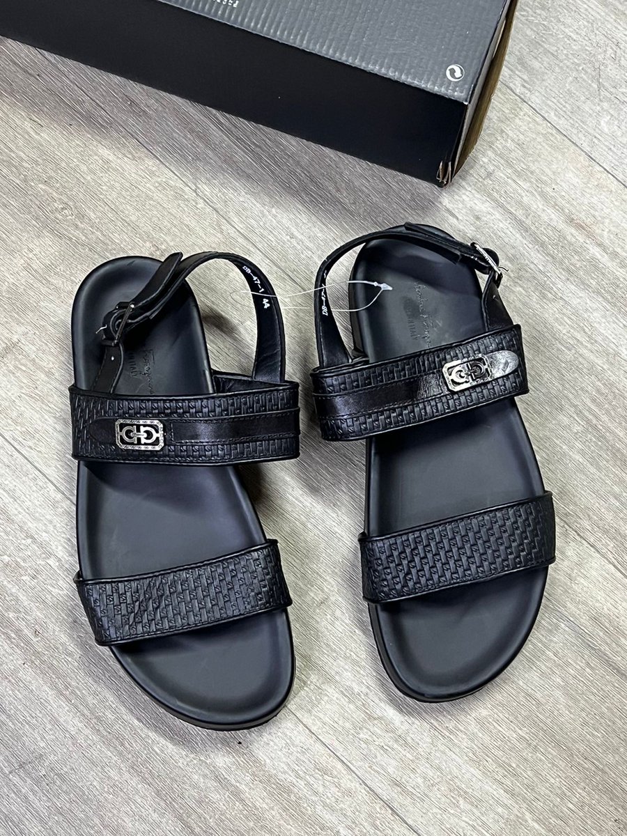 FashionsLol's tweet image. DIFFERENT DESIGNS 
Sizes 39,4041,42, 43, 44, 45 

Located At Lazarus hotel Opp odeon cinema
Tom mboya street Shop No B9/E9call
+254723406742 24Hrs #Lolfashions 
 OurCatalogue
wa.me/c/254799323996
lol-fashions.business.site
facebook.com/lolfashions/sh…