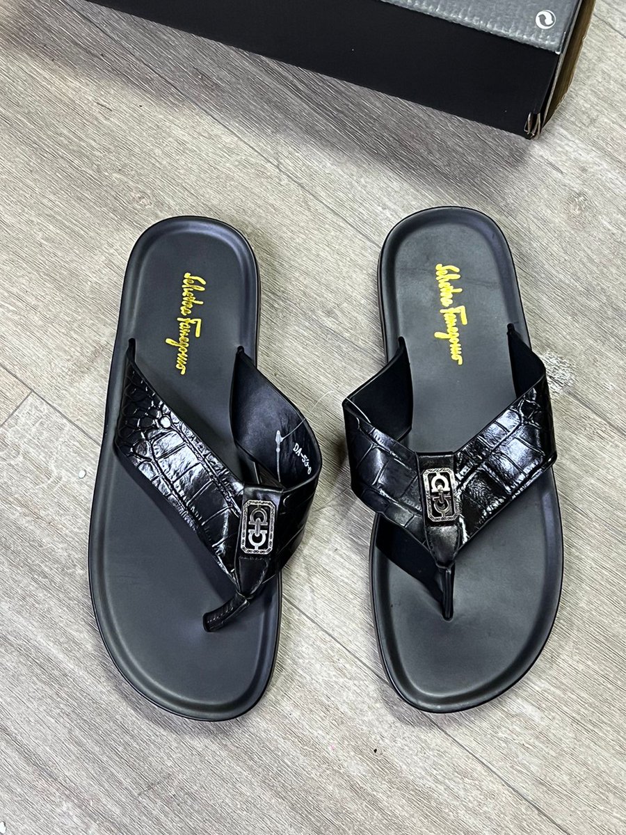 FashionsLol's tweet image. DIFFERENT DESIGNS 
Sizes 39,4041,42, 43, 44, 45 

Located At Lazarus hotel Opp odeon cinema
Tom mboya street Shop No B9/E9call
+254723406742 24Hrs #Lolfashions 
 OurCatalogue
wa.me/c/254799323996
lol-fashions.business.site
facebook.com/lolfashions/sh…