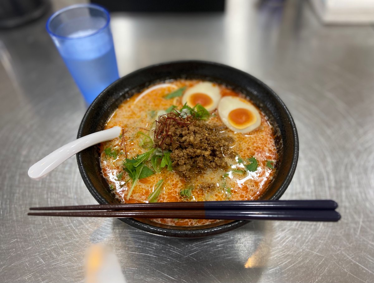 tokyodragon_td's tweet photo. 今日も坦々麺🌶️🌶️🌶️これぞTHE・坦々麺な(初級編)🍜＋🥚お洒落な雰囲気の坦々麺専門店的な…他のメニューもあるよ✨スープに甘味があるのはピーナッツ何ちゃら…癖になる感！🥜🥜🥜 https://t.co/PMV6lCpm8Q