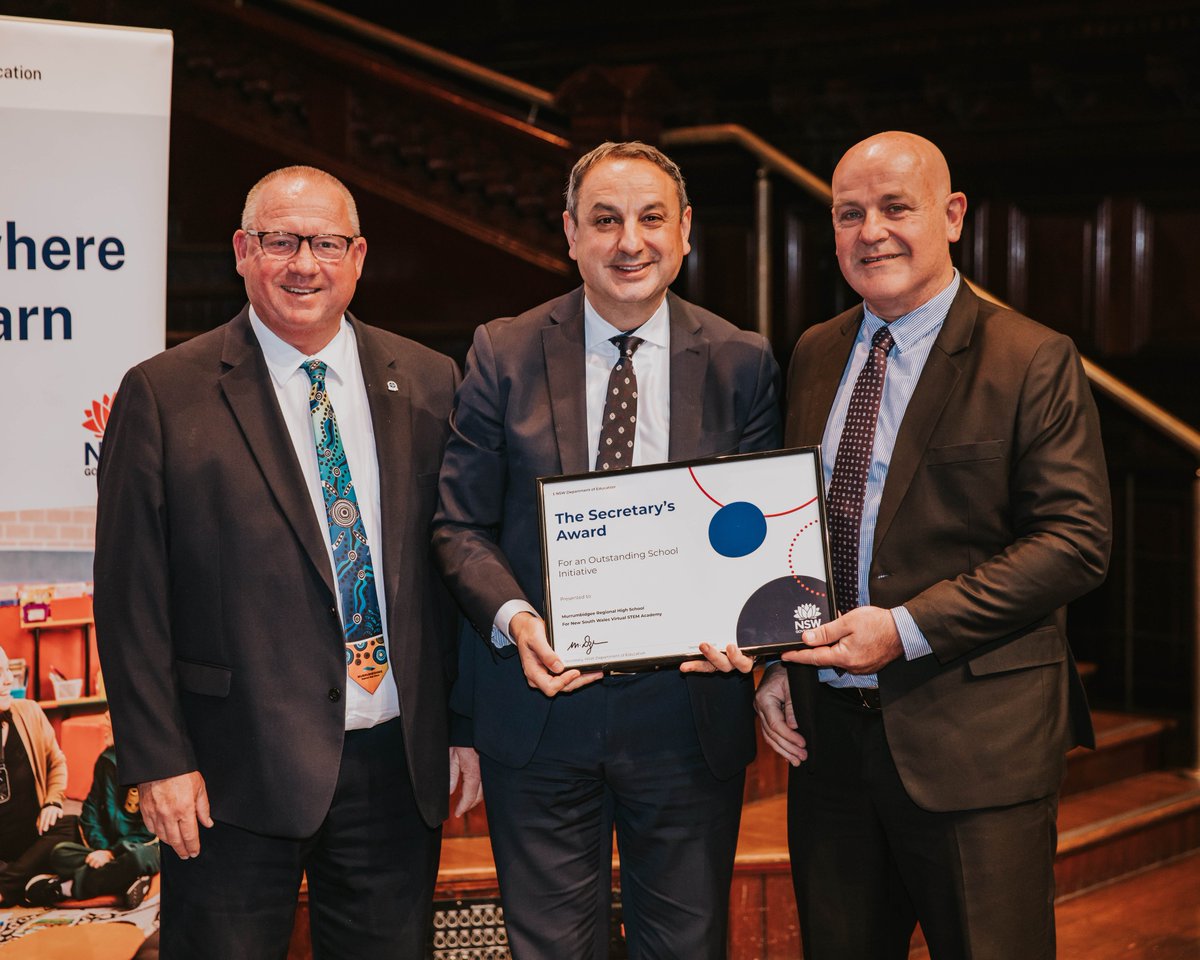 Murrumbidgee have done it again! For the third year in a row an MRHS based STEM program has been awarded the Secretary’s Award For Outstanding School initiative.

Read more at tinyurl.com/5xc2zhka

#LoveWhereYouLearn #WeAreMurrumbidgee #griffithnsw