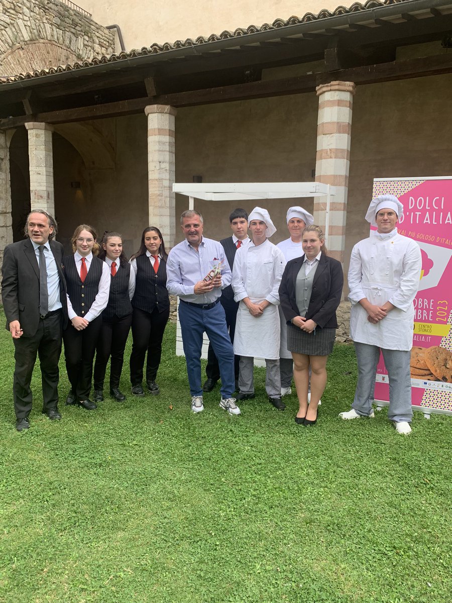 Andrea_Radic's tweet image. #ontheset #italiavicina #inviaggioconradic da domani sera alle 20,30 su Gambero Rosso Channel canali 133 e 415 di @SkyItalia #buonaviosione