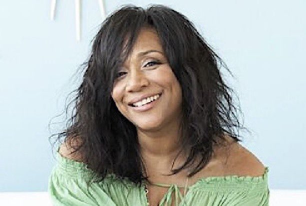 Sweetpeepauline's tweet photo. Remembering #JoniSledge on Heavenly Birthday from @SisterSledge_ You are truly missed. ππππππ½ https://t.co/wop5RTGaTh