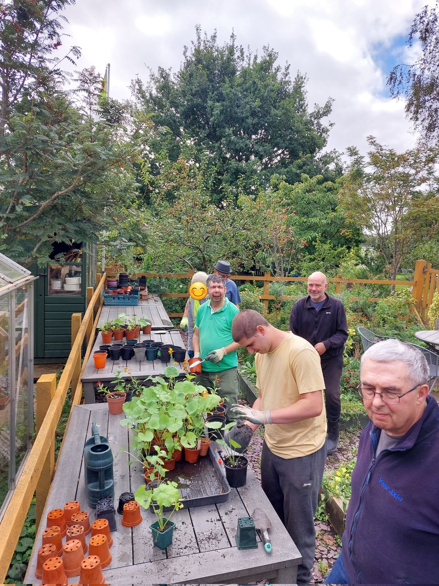 StPetersComm's tweet image. Some of our wonderful volunteers. How can anyone look so lovely whilst carrying a pile of weeds.......😊