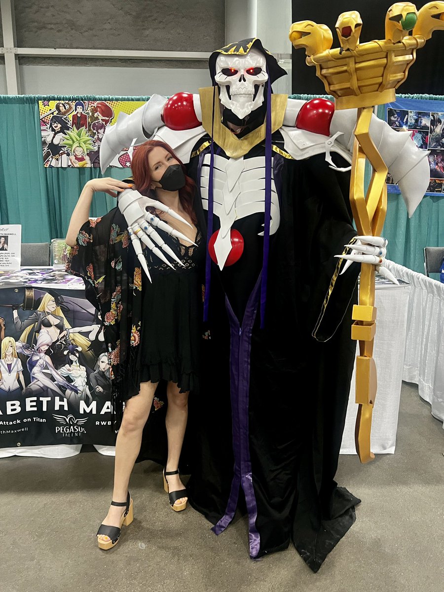AboutElizabethM's tweet photo. That’s a wrap on @AnimateDMI! I didn’t get as many pictures as I would’ve liked because I was too busy enjoying everyone’s fabulous company!!!

#animatedesmoines #albedo #overlord #overlord_anime #cosplay #coworkerswhoarefriends https://t.co/dHWdqfRVrH