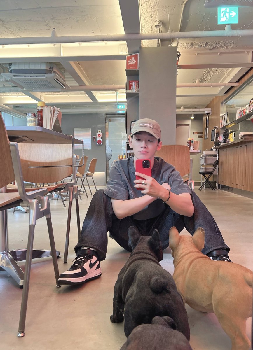 knockknock0408's tweet image. CHEN : Have a good day~🦾
yt3.ggpht.com/t_EZ7JkeRbfNPU…
@weareoneEXO