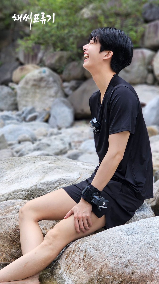 lifeishollow's tweet photo. 2023.09.15 금요일 밤 7시 「채씨표류기」 EP.03

🚗 https://t.co/GqKFXPpSdW https://t.co/0KedM92gYD