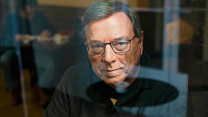 Aquesta nit, <a href="/jordifernando53/">Jordi Fernando</a> serà al plató del <a href="/Mes_324/">Més 324 - TV3</a> @TV3cat amb <a href="/xgraset/">Xavier Grasset i Foraster</a> per parlar de la seva novel·la "L'assassí del Tirant". <a href="/penguinllibres/">Penguin Llibres</a> @campanallibres <a href="/etcetera_cat/">Núria Puyuelo</a>