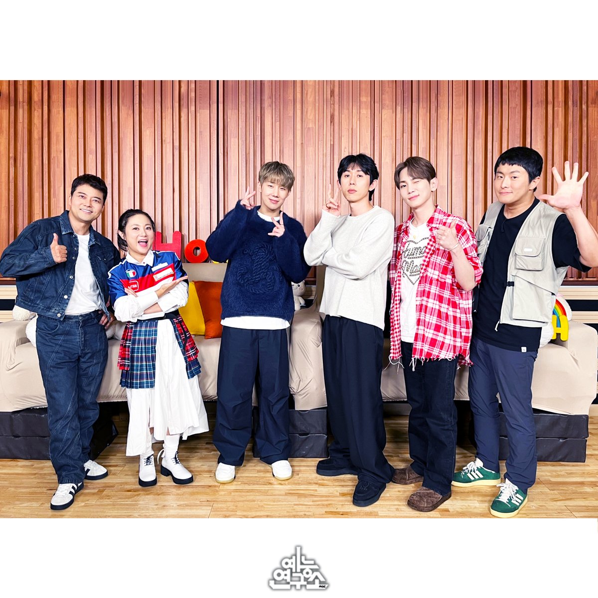 크루의 매력에 푹 빠진 기안! 주승과 미스터리 크루 결성!👻
맥시멀리스트 성규의 싱글하우스 최초공개! 1인 사우나실까지?!🧖‍♂
#나혼자산다 금요일 밤 11시 10분!
#전현무 #박나래 #성규 #이주승 #윤성빈 #코드쿤스트 #기안84 #Key #윤성빈