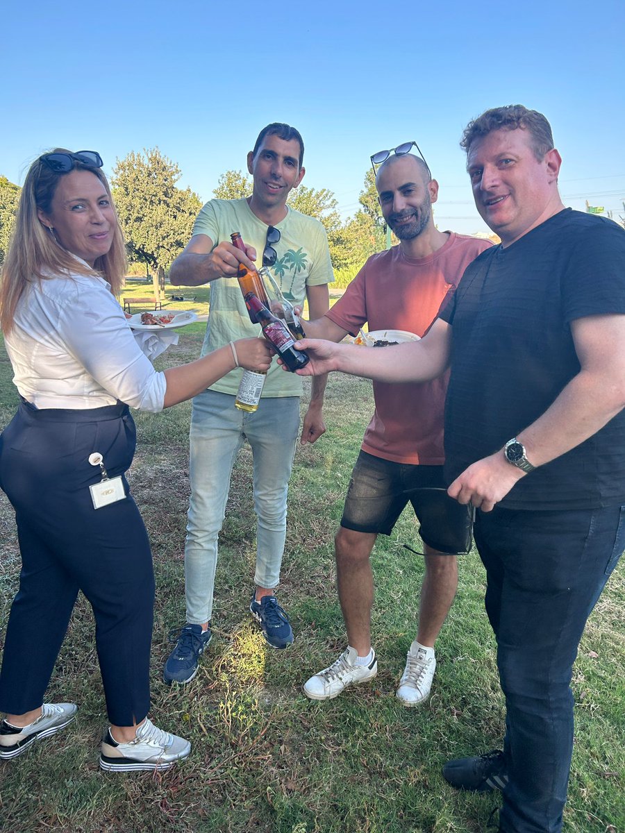 CoolvisionIL's tweet photo. שנה טובה מהקולויז'נים 🙏🏽🐝🍏🍯

https://t.co/NtogRmH5GG

#coolvision https://t.co/FH5zR6iOK8