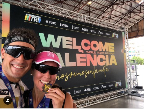 Debut de Joana en el triatlón hoy <a href="/valenciatriatlo/">Valencia Triatlón</a>  junto con @igorek80s  corriendo juntos el triatlón por parejas de Valencia. ¡Enhorabuena! <a href="/TriatloCV/">Federació de Triatló de la Comunitat Valenciana</a>  <a href="/AjuntamentAlcoi/">Ajuntament d'Alcoi</a>  <a href="/EsportsAlcoi/">CentredEsportsAlcoi</a>