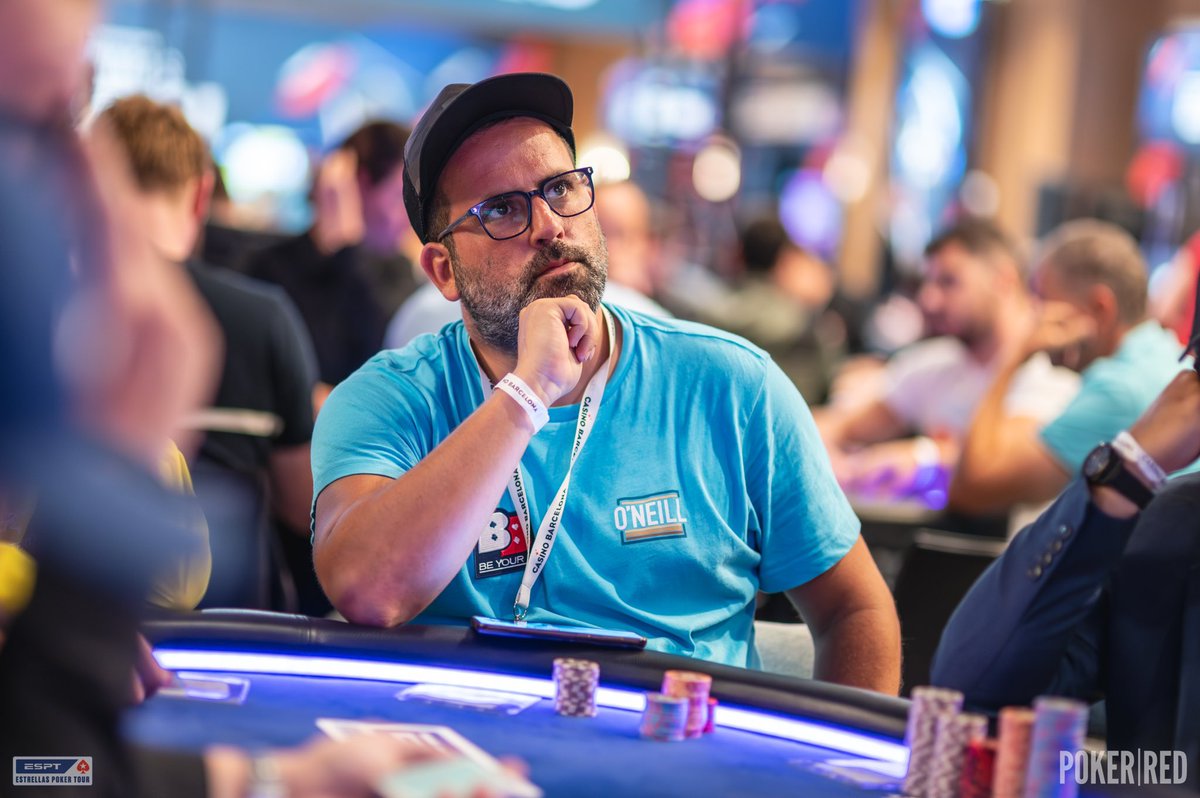 MTTProject_EP's tweet photo. ♠️ MYSTERY BOUNTY
Ayer @YNakdali1980 conseguía el bronce en el MYSTERY de 3k 🫶
Hoy nuestro coach LIVE @bokesponja parte 8° de 99 en el MYSTERY BOUNTY de 1.6k y raro será que el rey del LIVE no corone este torneo que ya está en ITM y tiene 118k on top 🚀
#BeYourB @EducaPoker https://t.co/17oMHQDs1T