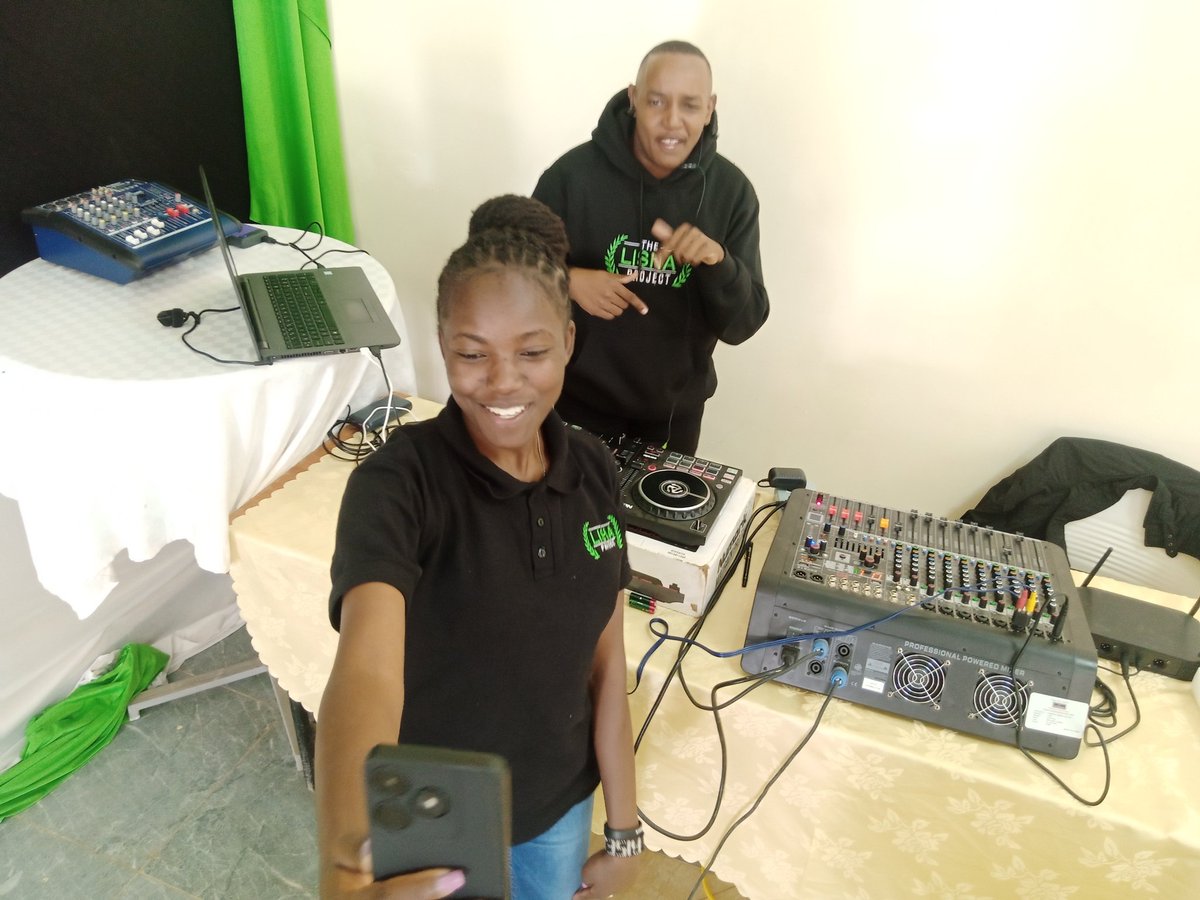The Lisha Project tweet media