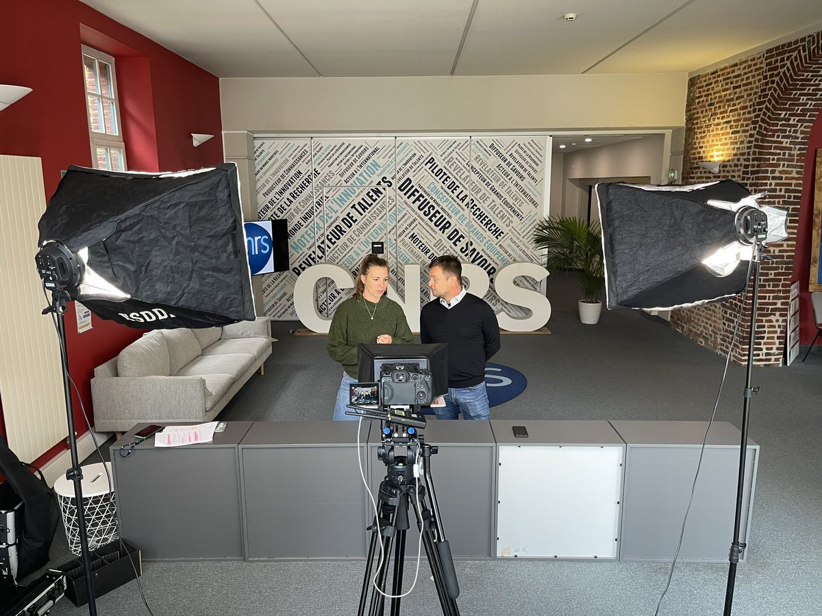 [TOURNAGE] Et 4 nouvelles vidéos #LaMinuteÉgalité tournées ce matin par nos deux coregal <a href="/StefBarbez/">Stéphanie Barbez</a> et <a href="/flamant_maxime/">Maxime Flamant</a>. Au programme : les cafés égalité <a href="/CNRS_dr07/">CNRS Rhône Auvergne</a> <a href="/CNRS_Toulouse/">CNRS Occitanie Ouest</a>, l école d’été pixels <a href="/Heudiasyc/">UMR_Heudiasyc</a>, le projet européen #GenderNetPlus @FemmesCNRS et.. un aurevoir !