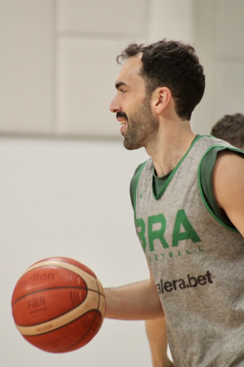basquetebrasil's tweet photo. Back to the lab 💪🏻
#WinForBrazil https://t.co/MjPqU1wAfD
