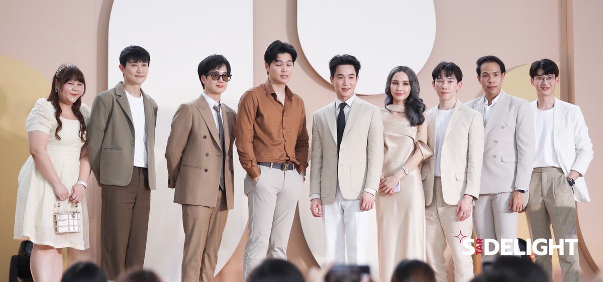 StarDelight_ent's tweet photo. เหล่าเซเลบริตี้ ร่วมแสดงความยินดีในงาน Grand Opening THE RITZ CLINIC สาขาใหม่ใจกลางสยามสแควร์ ในงาน "THE RITZ BEGINS" 
#THERITZCLINIC #THERITZCLINICGrandOpeningAtSiamSquare 
#kristperawat https://t.co/9QNuzPkLan