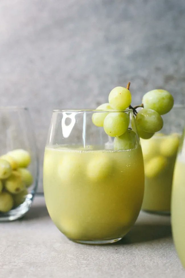 green grape sangria!
recipe @ brewinghappiness.com/green-grape-sa…