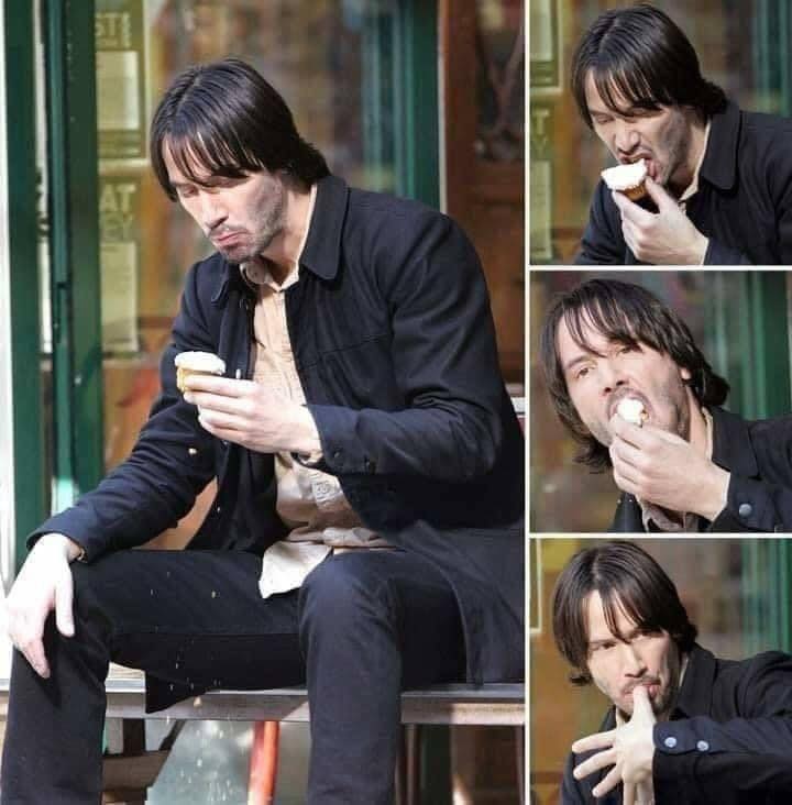 Oggi Keanu Reeves compie 59 anni.

Abbandonato dal padre alla età di 3 anni; cresciuto con 3 diversi patrigni; dislessico; il sogno di diventare giocatore di Hockey infranto da un brutto incidente; una figlia morta durante il parto; sua moglie morta in un incidente stradale; la