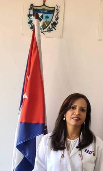 “Para nosotros es decisiva la educación, y no solo la instrucción general, inculcar conocimientos cada vez más profundos y más amplios a nuestro pueblo, y hoy eso es más necesario que nunca". #FidelPorSiempre Desde Guinea Bissau #CubaCoopera hace realidad sus sueños.