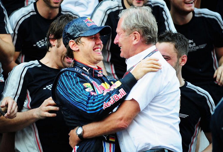 redbulletin's tweet photo. 🗣️ |🇮🇹 According to Helmet Marko Sebastian Vettel recently sent him another message saying,

“We have to go for twelve wins in a row so the record stays in our hands forever”

😏😌

[@telegraaf] #F1 #ItalianGP https://t.co/RupZxb1VYr