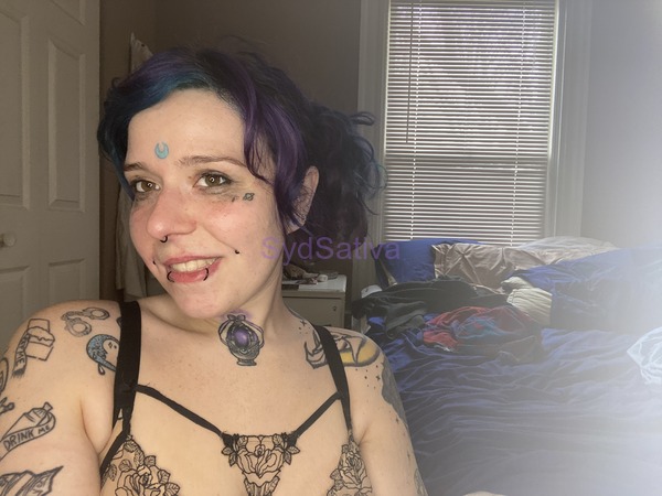 my website has a new photoset! https://t.co/IUnRfJgxDg https://t.co/5UF8gXjpu2