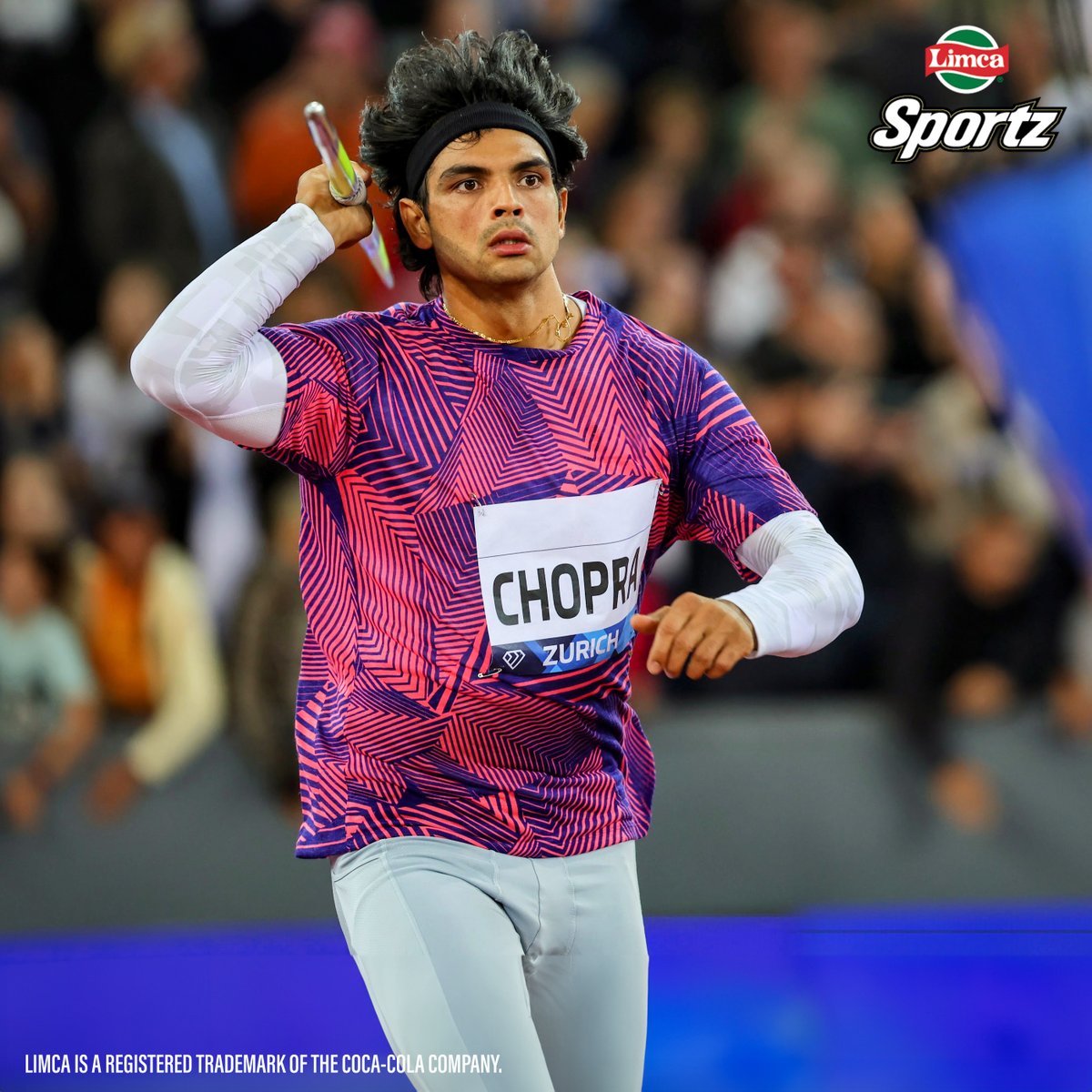 Limca_Official's tweet photo. Our Diamond Shining Bright in Zurich 📍@Neeraj_chopra1 

A spectacular effort of 85.71M to claim the Silver Medal at #DiamondLeague 👏

#NeerajChopra #RukkMatt #LimcaSportz #ION4 #NoFizz #LowSugar #ZurichDL https://t.co/2ICEsTd6o8