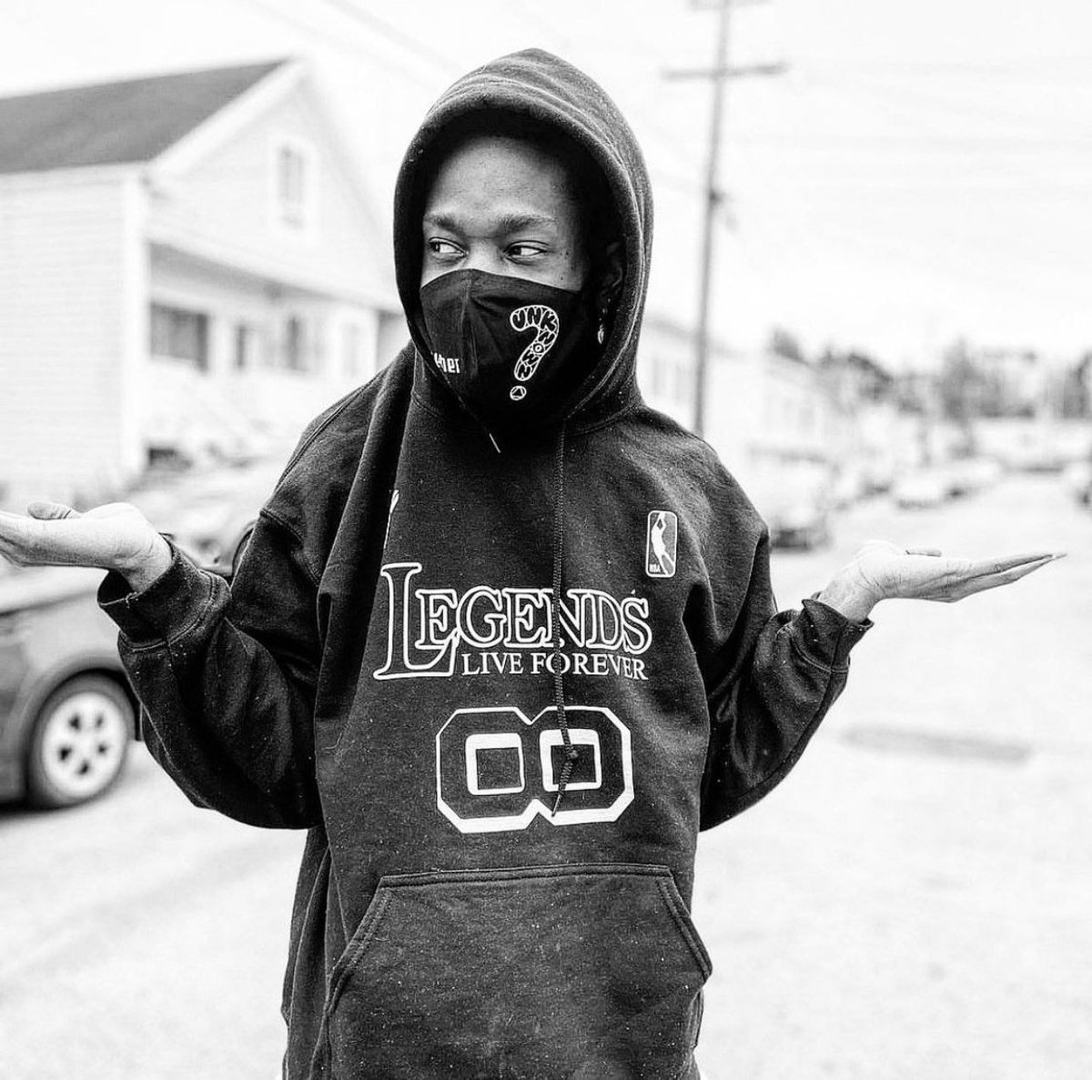JonBased89's tweet photo. Life’s been getting harder day by day but you keep me and the fam going. We miss you brother. Happy birthday. LongLiveZe https://t.co/oUSdbz3aSe