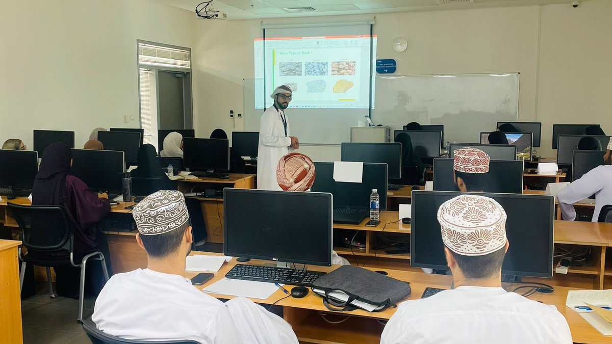 MohDtheGeologis's tweet photo. بحمد الله تعالى أتم مركز استشارات علوم الأرض @centre_earth هذه الورشة التدريبية لطلاب الجامعات بالتعاون مع معهد النفط والغاز @instogoman وجامعة السلطان قابوس والجامعة الألمانية و@PDO_OM لمدة ستة أسابيع.

ونسعى أن تشمل الدورات مستقبلا قطاعات التعدين والطاقة المتجددة والهيدوجين. https://t.co/1yv8tm181I