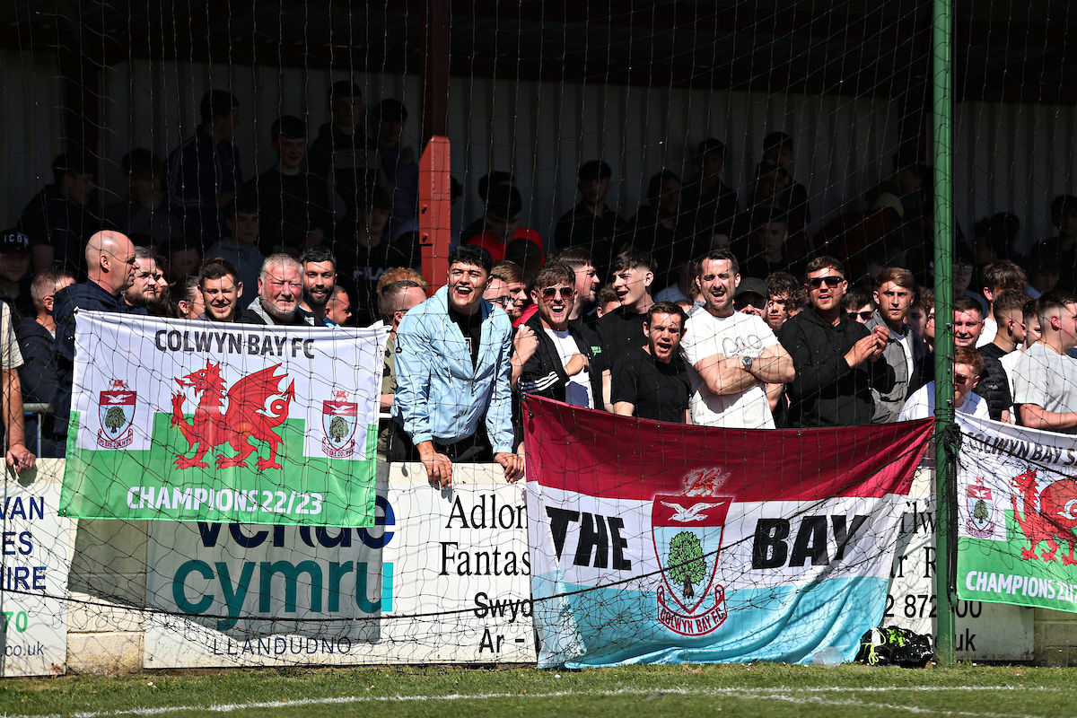 Colwyn Bay FC ๐ด๓ ง๓ ข๓ ท๓ ฌ๓ ณ๓ ฟ (@colwynbayfc) on Twitter photo Matchday//Diwrnod y gรชm
โฝ๏ธ<a href="/ColwynBayFC/">Colwyn Bay FC ๐ด๓ ง๓ ข๓ ท๓ ฌ๓ ณ๓ ฟ</a> v <a href="/HaverfordwestFC/">Haverfordwest County AFC ๐ด๓ ง๓ ข๓ ท๓ ฌ๓ ณ๓ ฟ</a>
๐ฃ2.30pm <a href="/4CCLtd/">4 Crosses Construction Ltd</a> Arena
<a href="/CymruLeagues/">JD Cymru Leagues ๐ด๓ ง๓ ข๓ ท๓ ฌ๓ ณ๓ ฟ</a> <a href="/GO2PeopleWales/">GO2 People</a>
<a href="/hgsportswear/">HOPE + GLORY</a> <a href="/yellowflydesign/">Yellow Fly Design</a>
<a href="/CarpetsAdam/">Adam jones carpets & Flooring limited</a> <a href="/Clogau/">Clogau</a> Matchday//Diwrnod y gรชm
โฝ๏ธ<a href="/ColwynBayFC/">Colwyn Bay FC ๐ด๓ ง๓ ข๓ ท๓ ฌ๓ ณ๓ ฟ</a> v <a href="/HaverfordwestFC/">Haverfordwest County AFC ๐ด๓ ง๓ ข๓ ท๓ ฌ๓ ณ๓ ฟ</a>
๐ฃ2.30pm <a href="/4CCLtd/">4 Crosses Construction Ltd</a> Arena
<a href="/CymruLeagues/">JD Cymru Leagues ๐ด๓ ง๓ ข๓ ท๓ ฌ๓ ณ๓ ฟ</a> <a href="/GO2PeopleWales/">GO2 People</a>
<a href="/hgsportswear/">HOPE + GLORY</a> <a href="/yellowflydesign/">Yellow Fly Design</a>
<a href="/CarpetsAdam/">Adam jones carpets & Flooring limited</a> <a href="/Clogau/">Clogau</a>