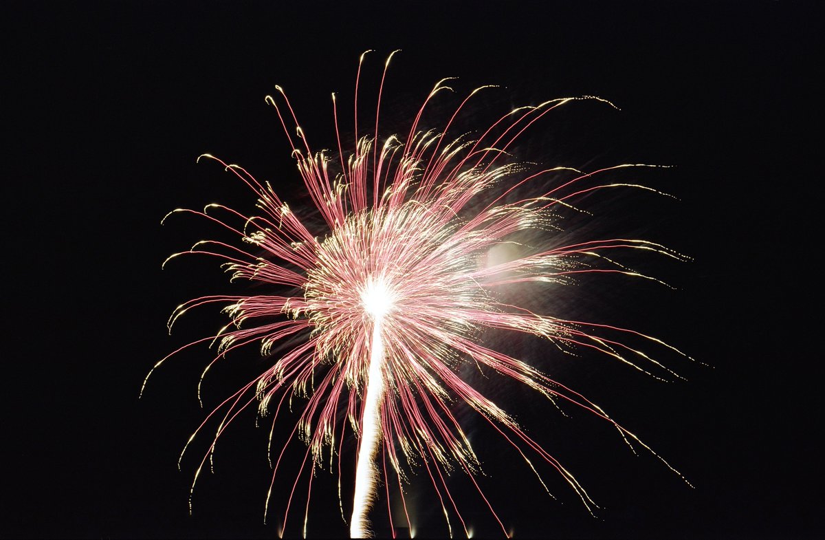oyu_sun's tweet photo. Mamiya Universal Press
MAMIYA-SEKOR 100mm / F3.5
Kodak GOLD200
大曲の花火
#フィルム写真 #マミヤプレス #film #filmphotography #filmcamera #mamiyapress https://t.co/XuKiCicyli