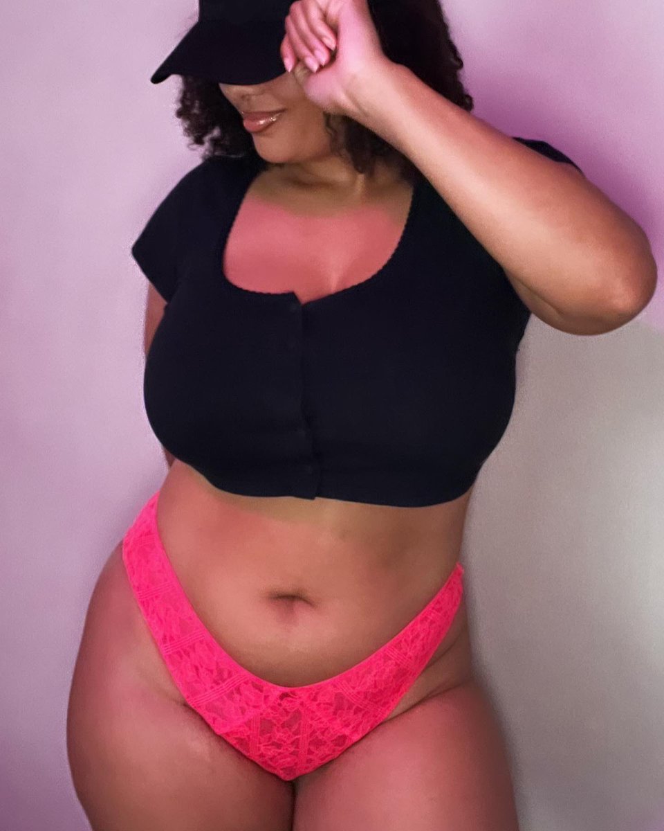 itsTheRealAria's tweet photo. Savage not sorry 😘
@savagexfenty x @anitta
#SavageInTheStreets #SavageXFenty #SavageXGang https://t.co/S3xfkgrGB7