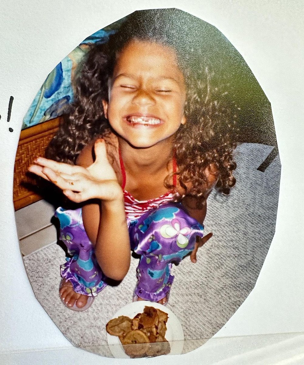 Zeindayaa's tweet photo. Every year I grow I’m reminded of how precious this life is, thank you all for helping me fill it up with so much love. Your kind words and constant support means everything to me. Thank you so so much and here’s to 27💕 https://t.co/b9whtBdEtM