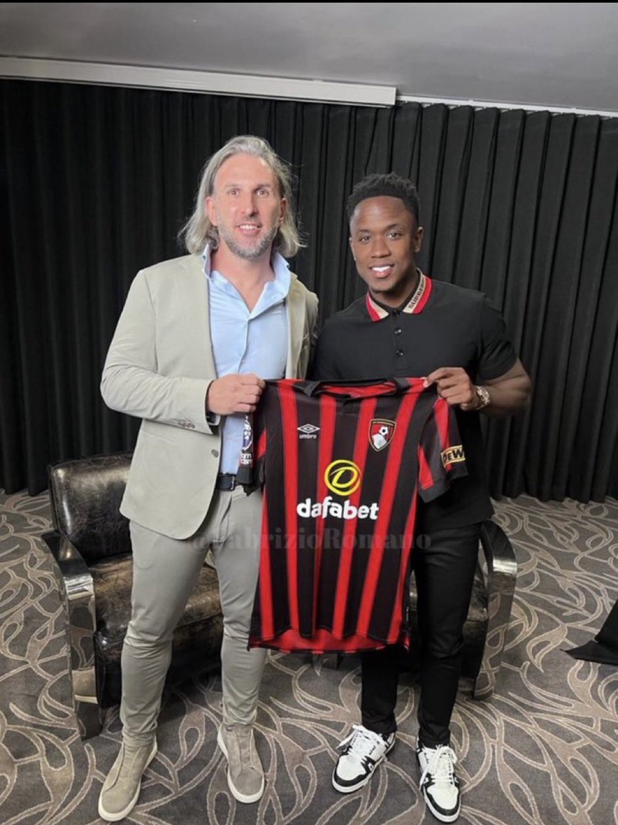 Richard95283247's tweet image. Good morning to to everyone, except “him”
“He” can f@ck right off
#sidebeforeself #lufc