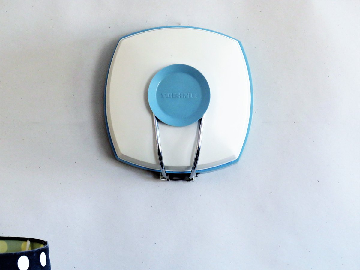 MaLanterne's tweet photo. Vintage Kitchen Scale SOEHNLE, Retro Wall Mounted Kitchen Scale, Weight Scale 3Kg, Beige and Blue Color, Easter Kitchen Decor, Germany, 70s https://t.co/Zd0DlqsAnW #Retro #Summerdress #Sales #Vintage #Holidays #Music #Free shipping #Barbie #KitchenScale https://t.co/74sNuaA9I8