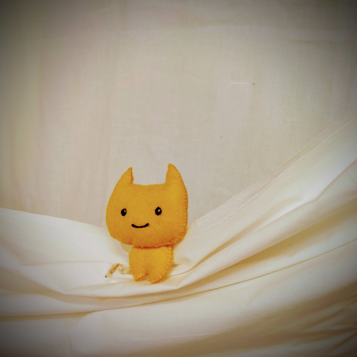 etsuwo's tweet photo. おや……？　
ちこらさん？

また、あーた、
懲りずにしゃしゃりでましたね？🥹

#chicora365
#心まんぷく絵本展 https://t.co/VylqR7bI8u