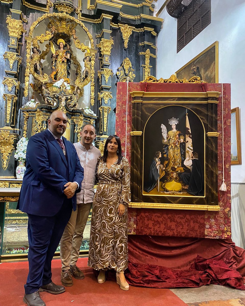 ⚜️En la tarde de ayer, el Hermano Mayor de nuestra Cofradía asistió a la presentación del cartel anunciador de los actos de la <a href="/SantaPatronaATQ/">Hermandad de Santa Eufemia, Patrona de Antequera</a> 

Desde estas líneas felicitamos  al presentador del mismo, D. Pablo J. Guerrero Clavijo, y a la autora del cartel, Dña. Eva Escobar.