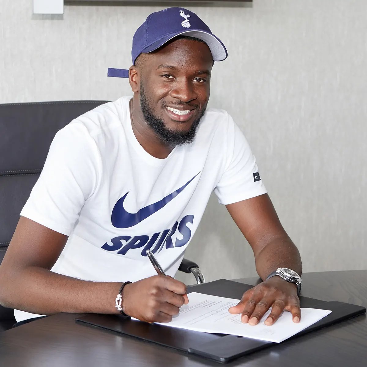 panks_79's tweet photo. The minute Tanguy’s career nose-dived. 

Signing a £200k per week, 6-year contract killed the need to be ambitious on the training ground and the pitch.

Such a talent. Such a shame he has no motivation to fight for his career. 

He’ll spend at least a season in the wilderness. https://t.co/mfNZJkuvEA