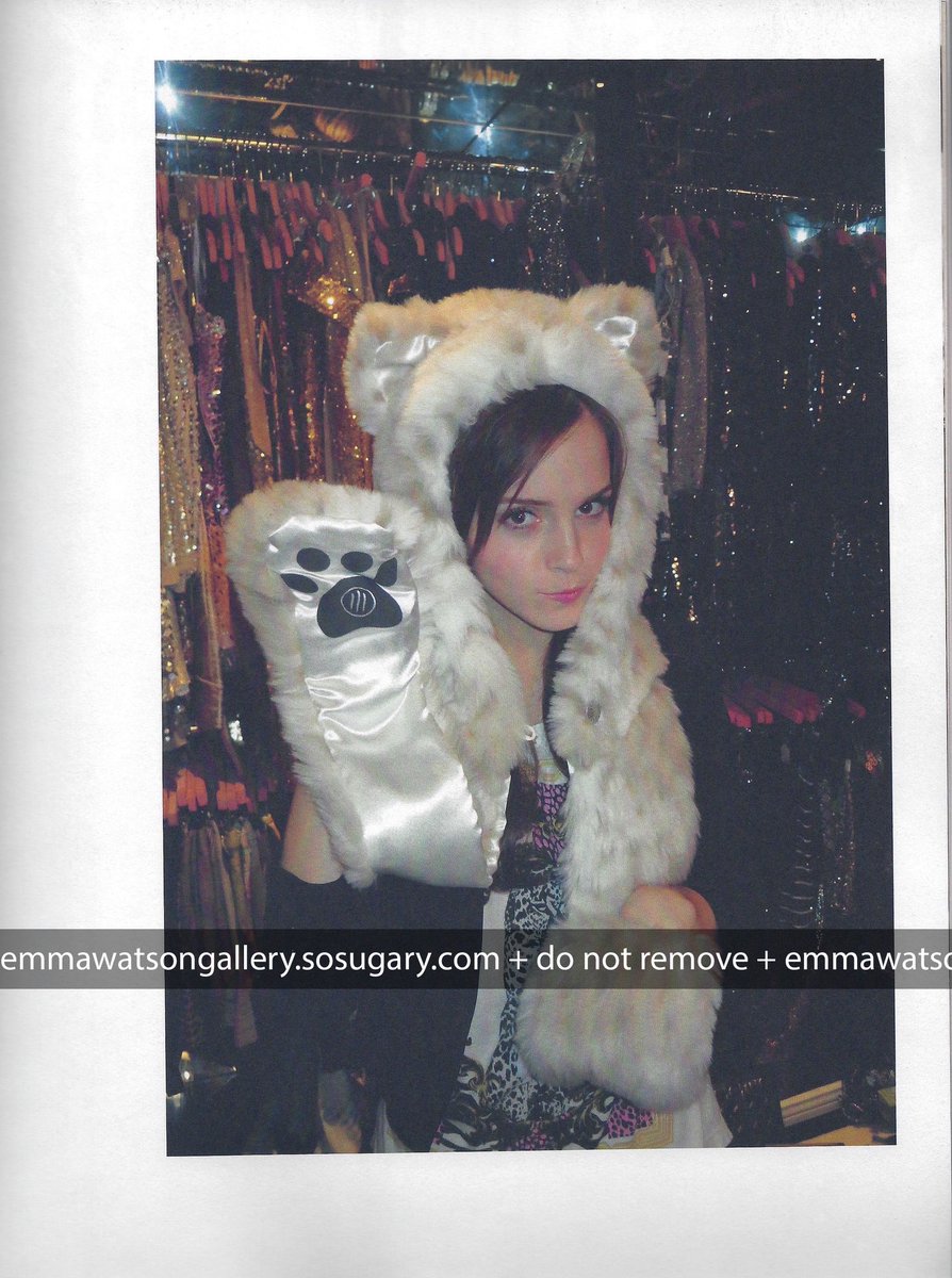 emmwtsnsgallery's tweet photo. NEW! Emma unseen photos scanned from the Sofia Coppola Archive.
Gallery: https://t.co/DWUnPhfkyO
#EmmaWatson #sofiacoppola #theblingring #ewatson #heforshe https://t.co/brC8StTLx5