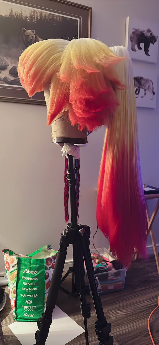 OokamiBlu's tweet photo. Finished my Fire Flower Bowsette wig today! She's all hand dyed and lovely! 

#bowsette #bowsettecosplay #bowsettecosplayer #princesspeach #supermario #SuperMarioBros #bowser  #bowsercosplay #cosplay #cosplayer #wig #wigbuild #wigstylist #peach #peachespeachespeachespeaches https://t.co/cuQ3hbD7W2